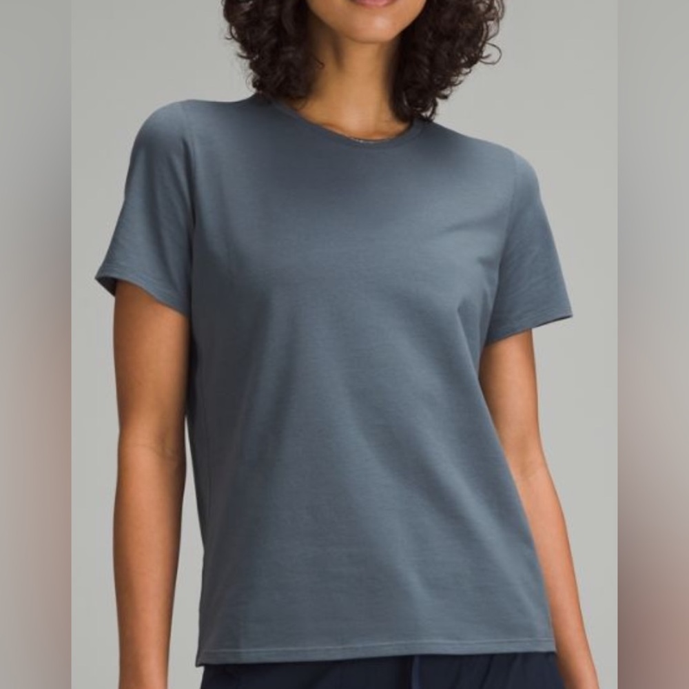 Lululemon organic cotton straight hem crewneck t-shirt - size 6 - black